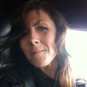 Meet your Posher, Carla